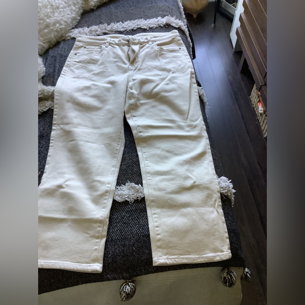 Winter white cropped straight leg jeans